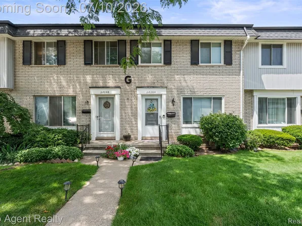 28264 Universal Dr #82, Warren, MI 48092
