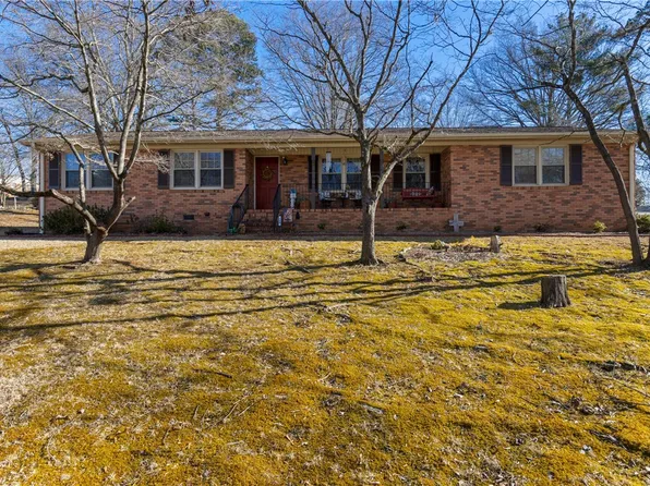 129 Rockmont Rd, Easley, SC 29640