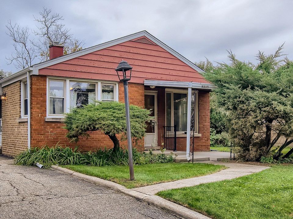 1st image of 9237 Crescent Dr