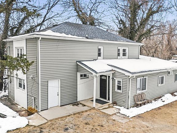 3rd image of 89 Maxim Road