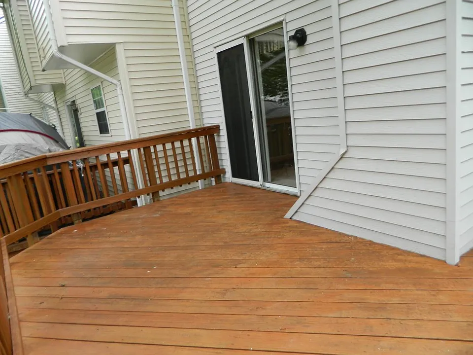 Upper Deck