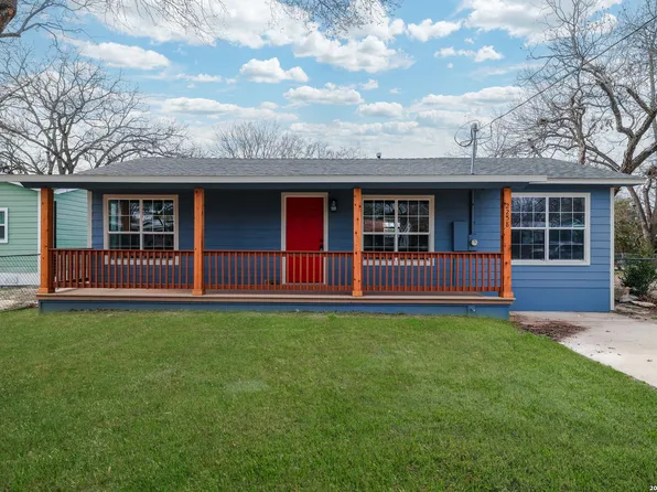 2258 W Mill St, New Braunfels, TX 78130