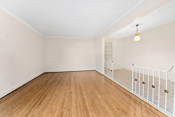 Sold by Compass | media 8