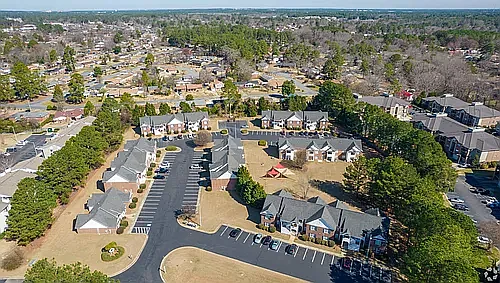 Skyside Landing Apartments — Photo 41