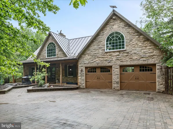 227 Haines Dr, Capon Bridge, WV 26711