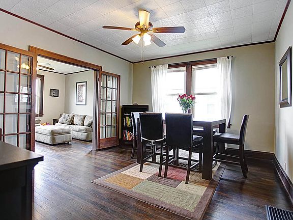 3rd image of 3638 Puhlman Ave