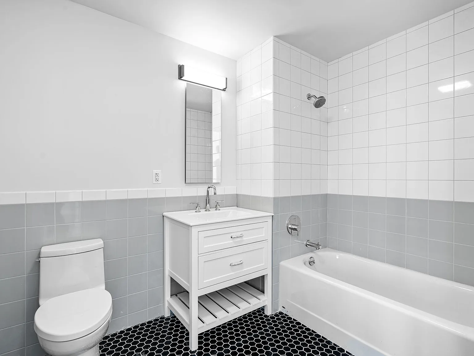 865 Rogers Avenue — Photo 3
