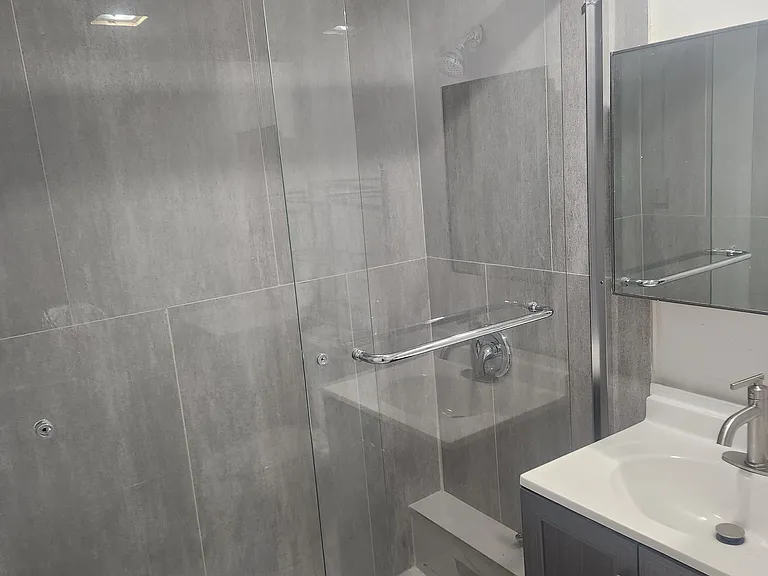 323 Rosewood Ave #2 — Photo 9