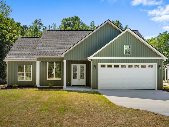 2125A Honea Path Park Rd, Anderson, SC 29625