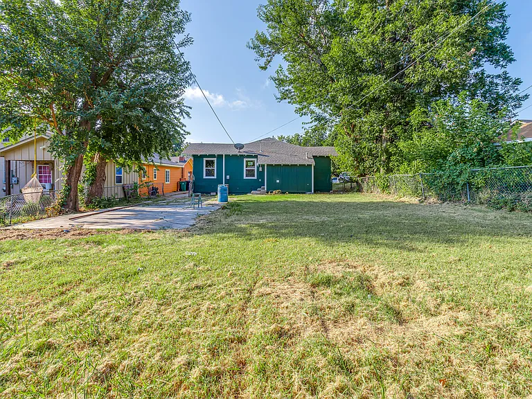 1723 W Park Pl — Photo 54
