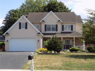 816 Old Mill Rd, Forks Twp, PA 18040