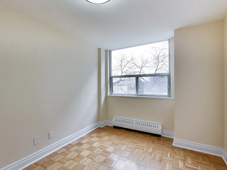 101 Cosburn Ave #104 — Photo 86