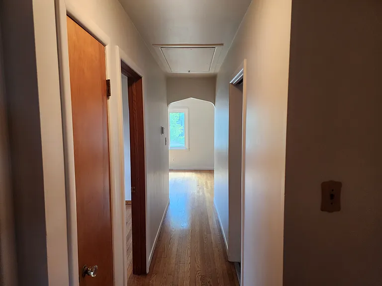28120 Joan St — Photo 4