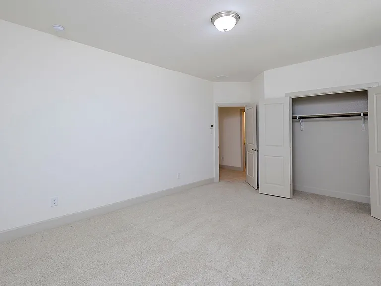 6337 Saddlebrook — Photo 31