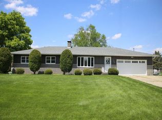 11899 Hakes Dr, Mishawaka, IN 46545