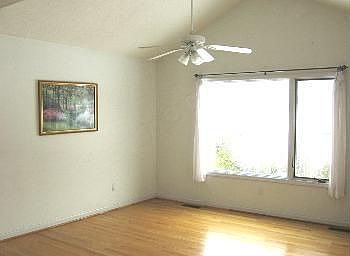 3rd image of 402 Craig Dr