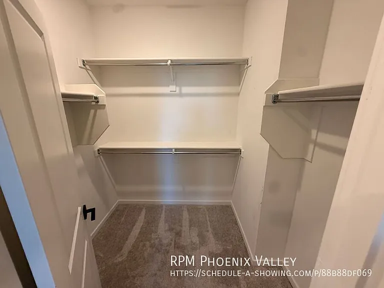 740 E Lark St #102 — Photo 12