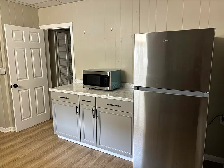 242 Essex St #1 — Photo 4
