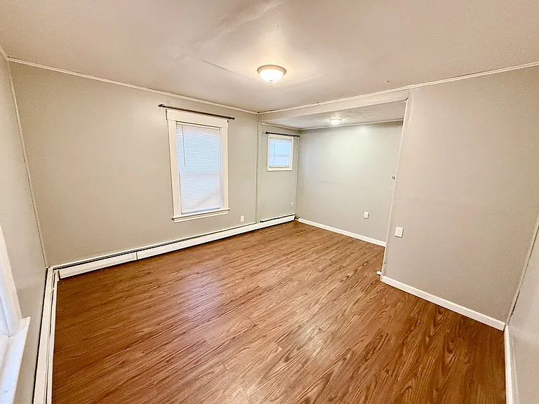 13 Regan St #1 — Photo 4