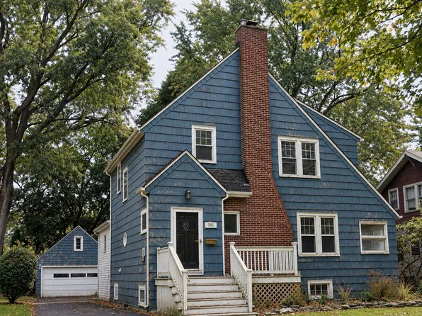 543 S Princeton Ave, Villa Park, IL 60181