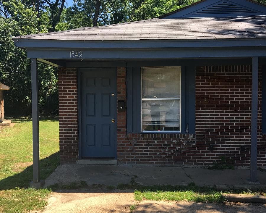 1st image of 1542 Standridge St