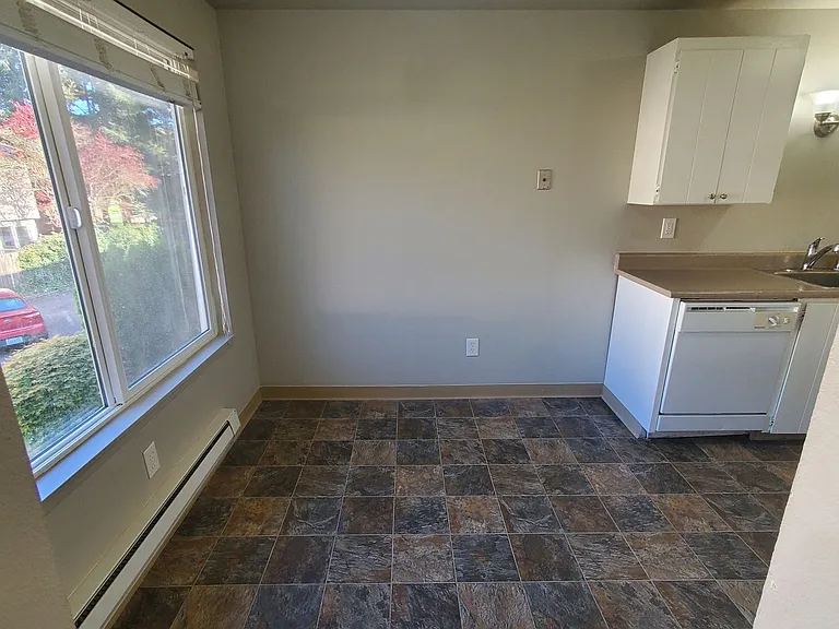 322 9th Ave SE — Photo 15