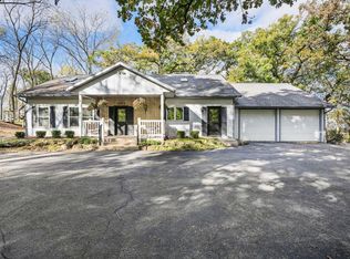 2261 Dyreson Rd, Mc Farland, WI 53558