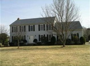 15 Loker St, Wayland, MA 01778