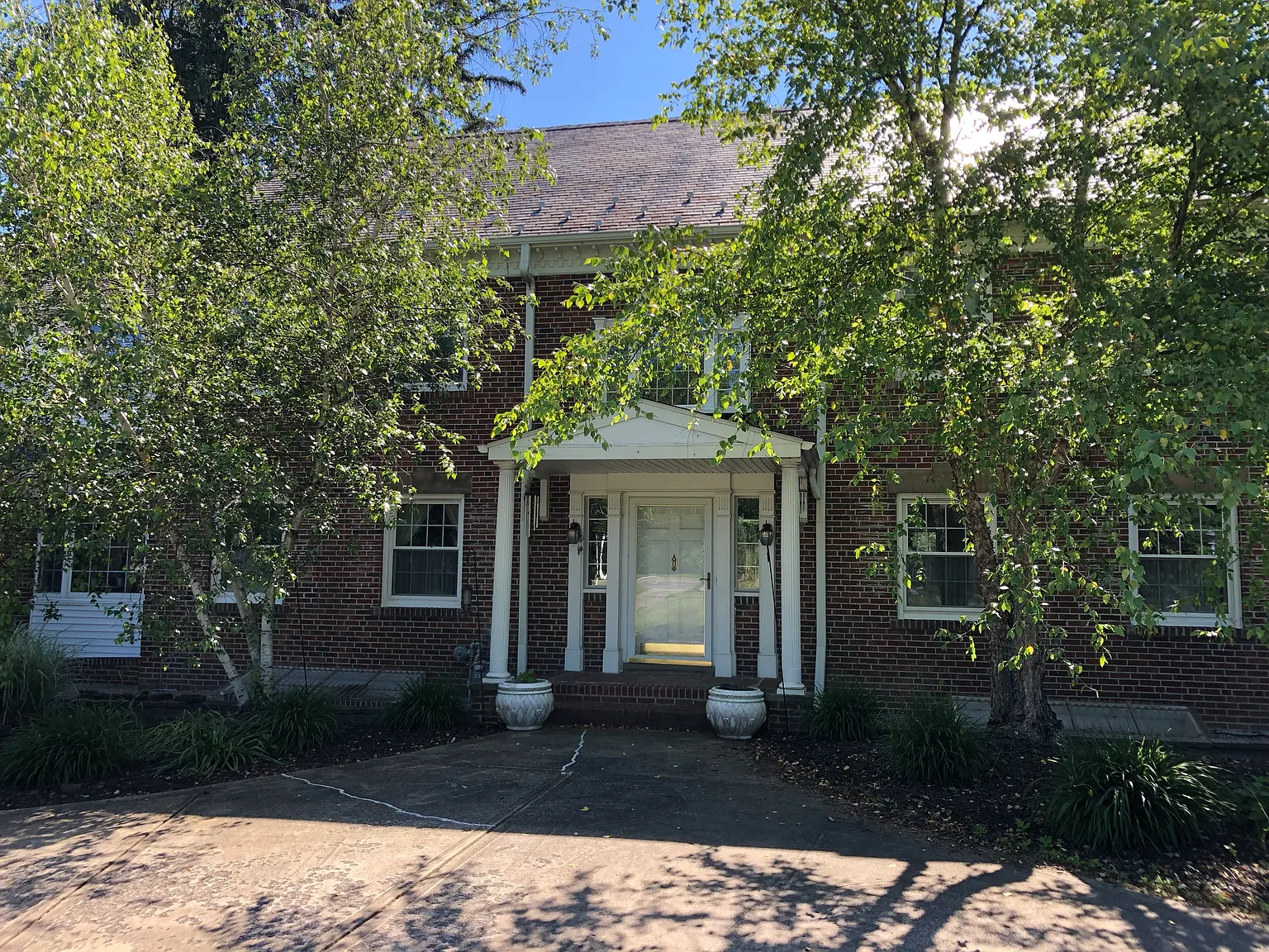 6 bed, 5.5 bath, 7000 sqft, $4,800 — Photo 4