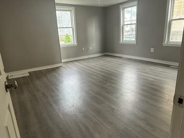 61 Covel St #1, Fall River, MA 02723
