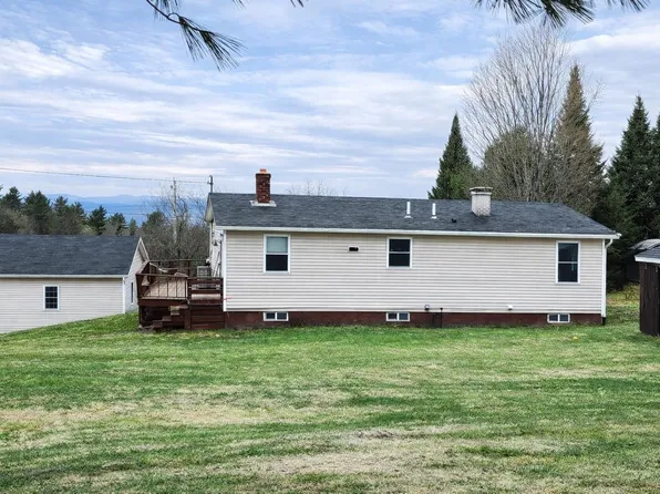 623 E Village Road, Waterford, VT 05819-9582