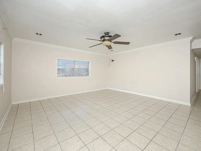 807 Market St — Photo 8
