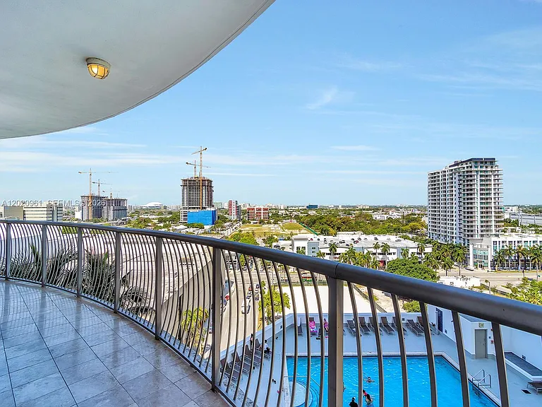 1750 N Bayshore Dr #1515 — Photo 11