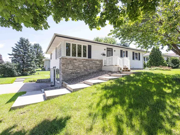 210 N Cody St, Cuba City, WI 53807