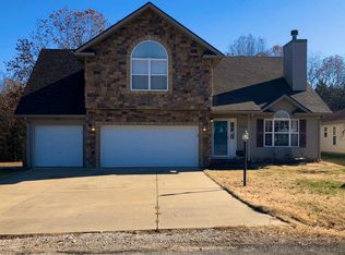 115 Eric Loop, Kirbyville, MO 65679