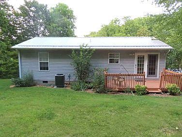 3rd image of 218 Marion Branch Rd