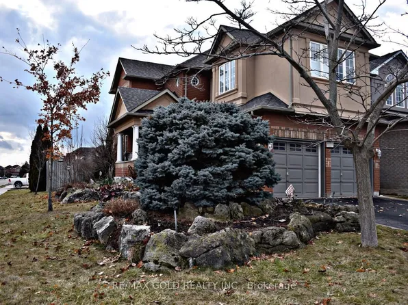 28 Bushberry Rd N, Brampton, ON L7A 1L3