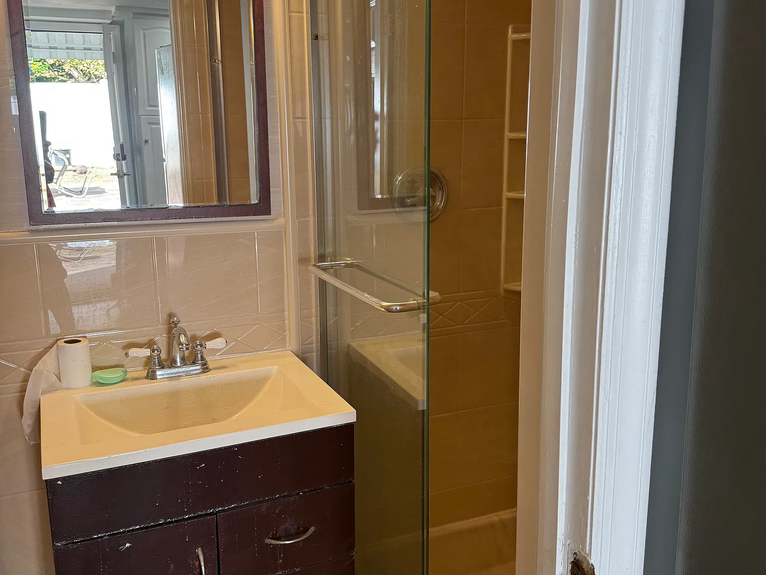 1 bed, $2,000 — Photo 3