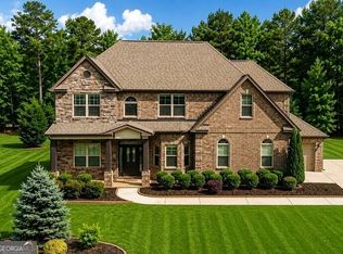 2589 Lake Erma Dr, Hampton, GA 30228