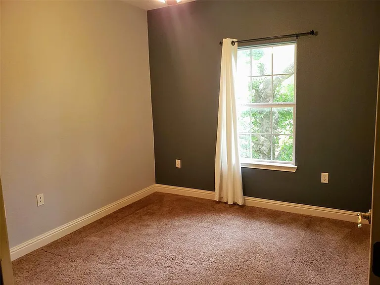7304 Grand Canyon Dr — Photo 9