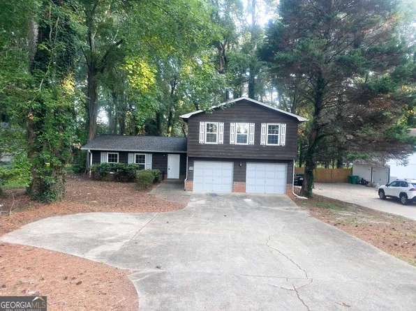 5382 Rockbridge Rd, Stone Mountain, GA 30088