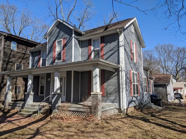 304 S Busey Ave, Urbana, IL 61801