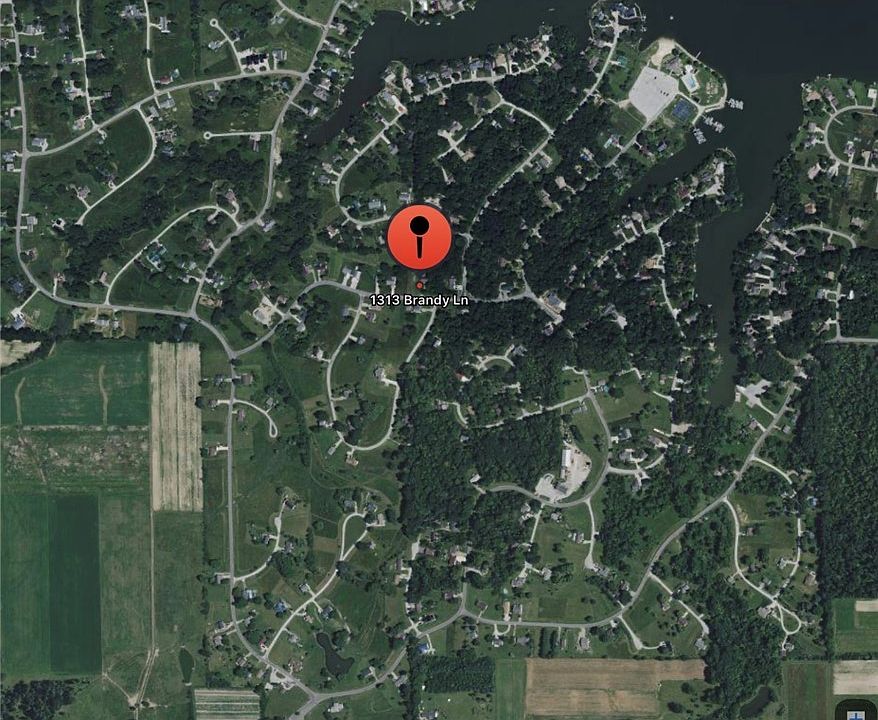 2nd image of 1313 Brandy Ln