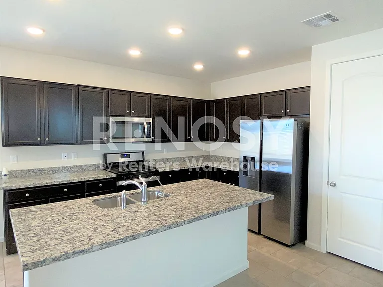 734 W Nova Pl — Photo 6