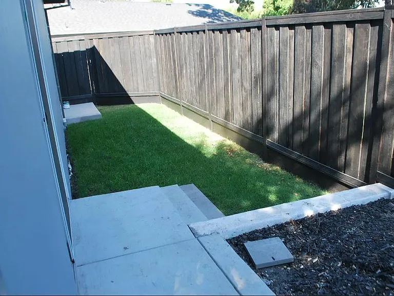 242 Elaine Dr #A — Photo 13