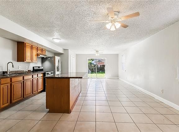4th image of 1710 Agriculture St