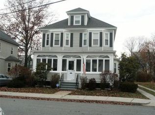 21 Albert St, Lowell, MA 01851