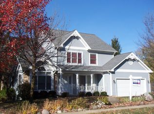 300 Hillhurst Dr, Cary, IL 60013