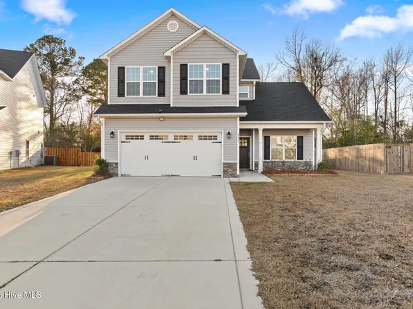 446 Nantucket Trail, Sneads Ferry, NC 28460