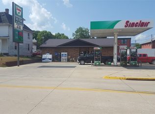 202 W Bridge St, Elkader, IA 52043